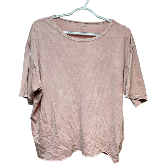 Caution To The Wind Tops - Caution to the wind t shirt size L